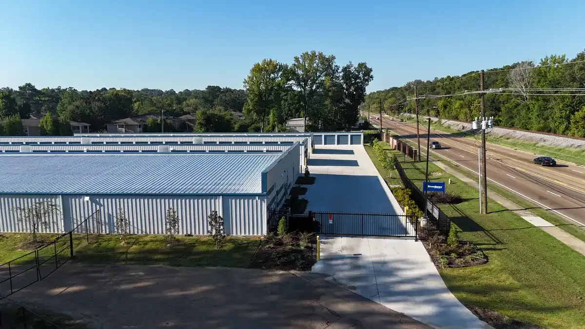 Stowaway exterior image of Fondren facility 